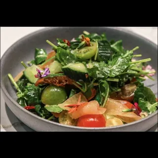 Kale Fattoush