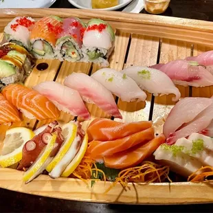 Sushi love boat!