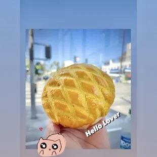 Pineapple Polo Custard Bao (2)