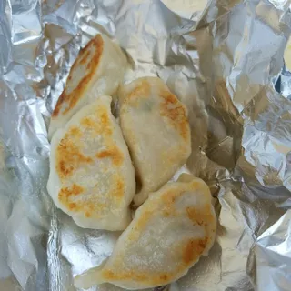 Pan Fried Chicken Dumplings (4)