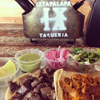 Cochinita Pibil Taco