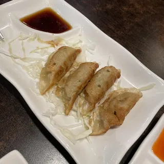 6 Piece Gyoza