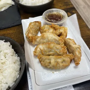 chicken wings and fried chicken, food