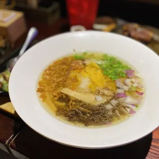 ramen and noodles, food