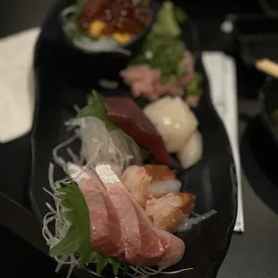 Assorted sashimi