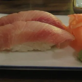 Hamachi Nigiri