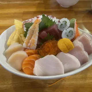 Delux Chirashi Don