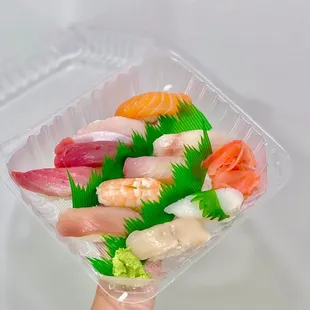 mayumi combination, 10pcs /with miso soup-not pictured/ (08/2022)