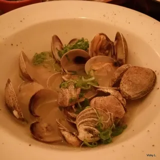 Sake Steamed Clam