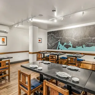 sushi and sashimi, interior