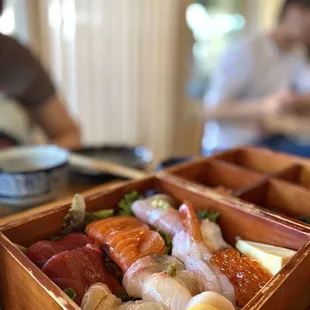 Chirashi lunch | IG: @nom.noms.only