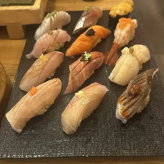 Premium Sushi Hachimori (12 pcs)
