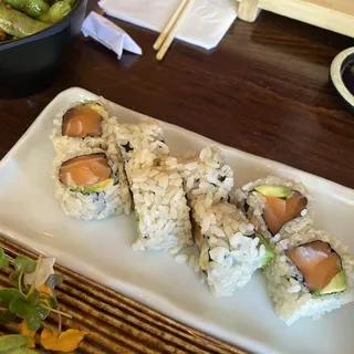 Salmon Avocado Maki