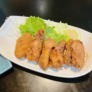 Fried chicken wings (6pc)