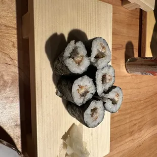 Eel rolls
