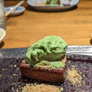 Green tea ice cream