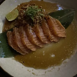 Salmon Tataki (7 pcs)