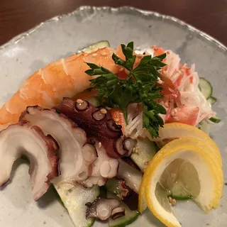 Seafood Sunomono