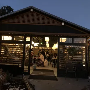 Outdoor seating (I opted for an indoor booth)