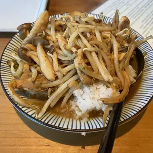 Sake Braised Shimeji Mushroom