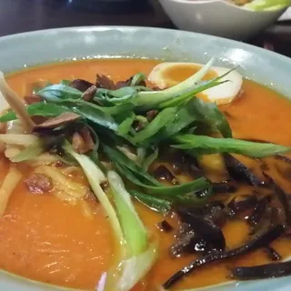 Spicy Garlic Tonkotsu Ramen