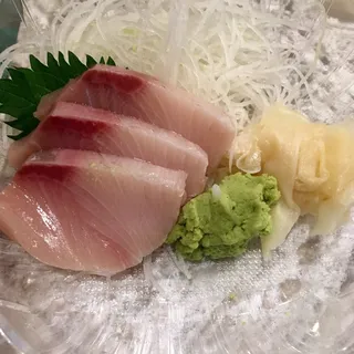 Hamachi Sashimi