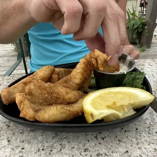 Walleye Fingers