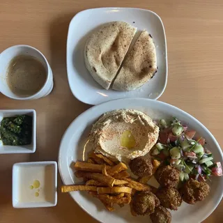 Falafel platter