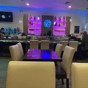 sushi and sashimi, interior