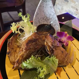 Grilled yellowtail jaw