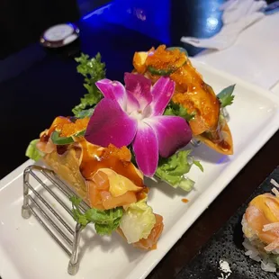 Salmon Salmon or Tuna Taco