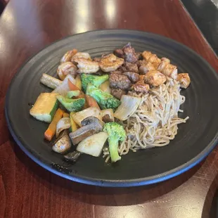 Chicken/steak yakisoba