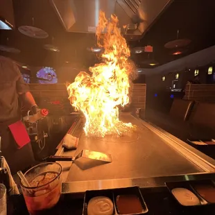 Seriously, the flame was close enough that I thought my hair was gonna catch fire. lol