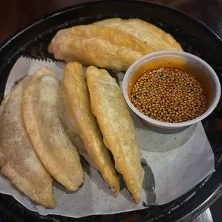 FRIED VEGE DUMPLINGS (6PC)