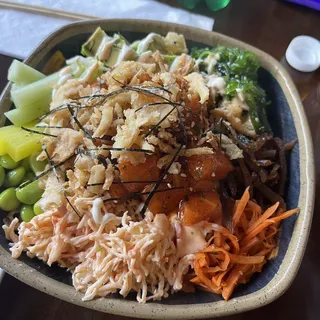 SPICY SALMON POKE BOWL