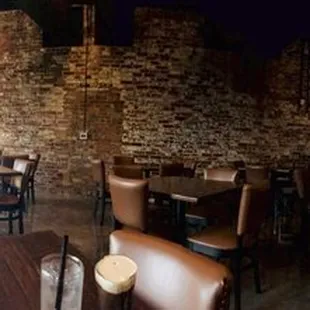 Ambiance is swanky, leatherback chairs.