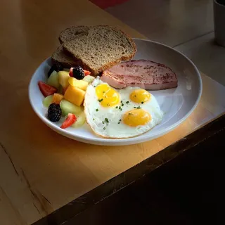 Eggs Your Way Breakfast and Lunch