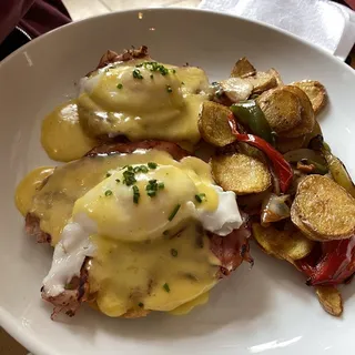 Eggs Benedict