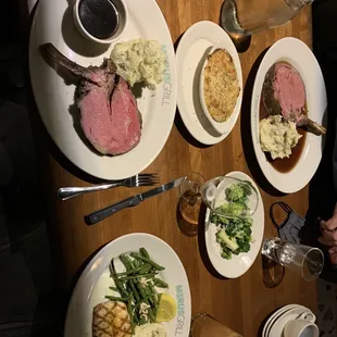 Bone in rib-eye, Mac n cheese, broccoli and Red Snapper.