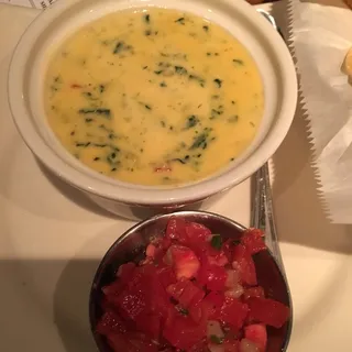 Spinach con Queso