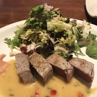 Asian Ahi Tuna Salad