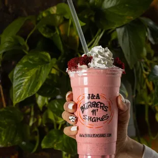 Red Velvet Millkshake, vanilla ice cream, homemad red velvet cake &amp; whipped cream.