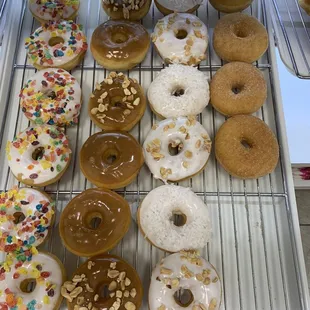 Maple, cinnamon sugar and fruity pebbles donuts