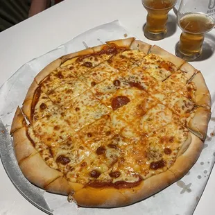 Delicious pepperoni pizza.