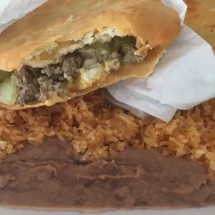 Gordita plate. Very thin and crispy, not what I would consider to be a Gordita personally, but tasted fine.