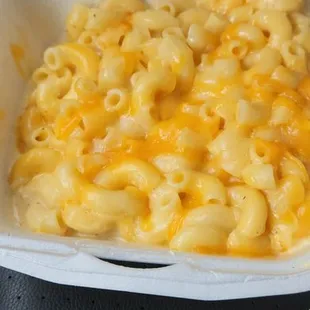 Mac and cheese nice and Cheesy