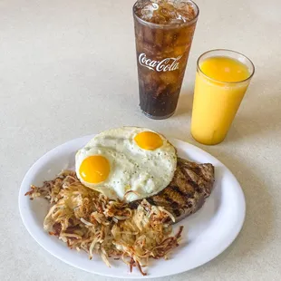 fried eggs and hash browns