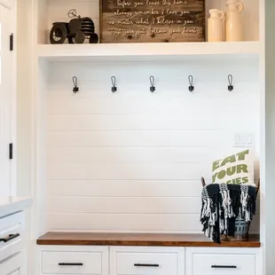 Entry Cabinets
Clovis, CA