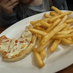 Kids meal, cheese pizza