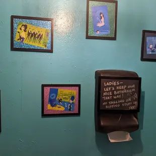 toilet paper dispenser